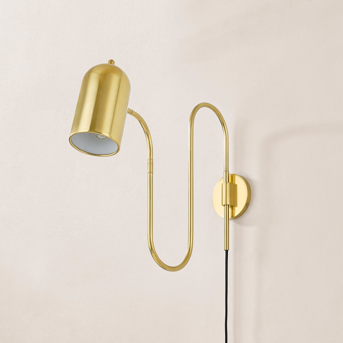 Romee Plug-In Sconce