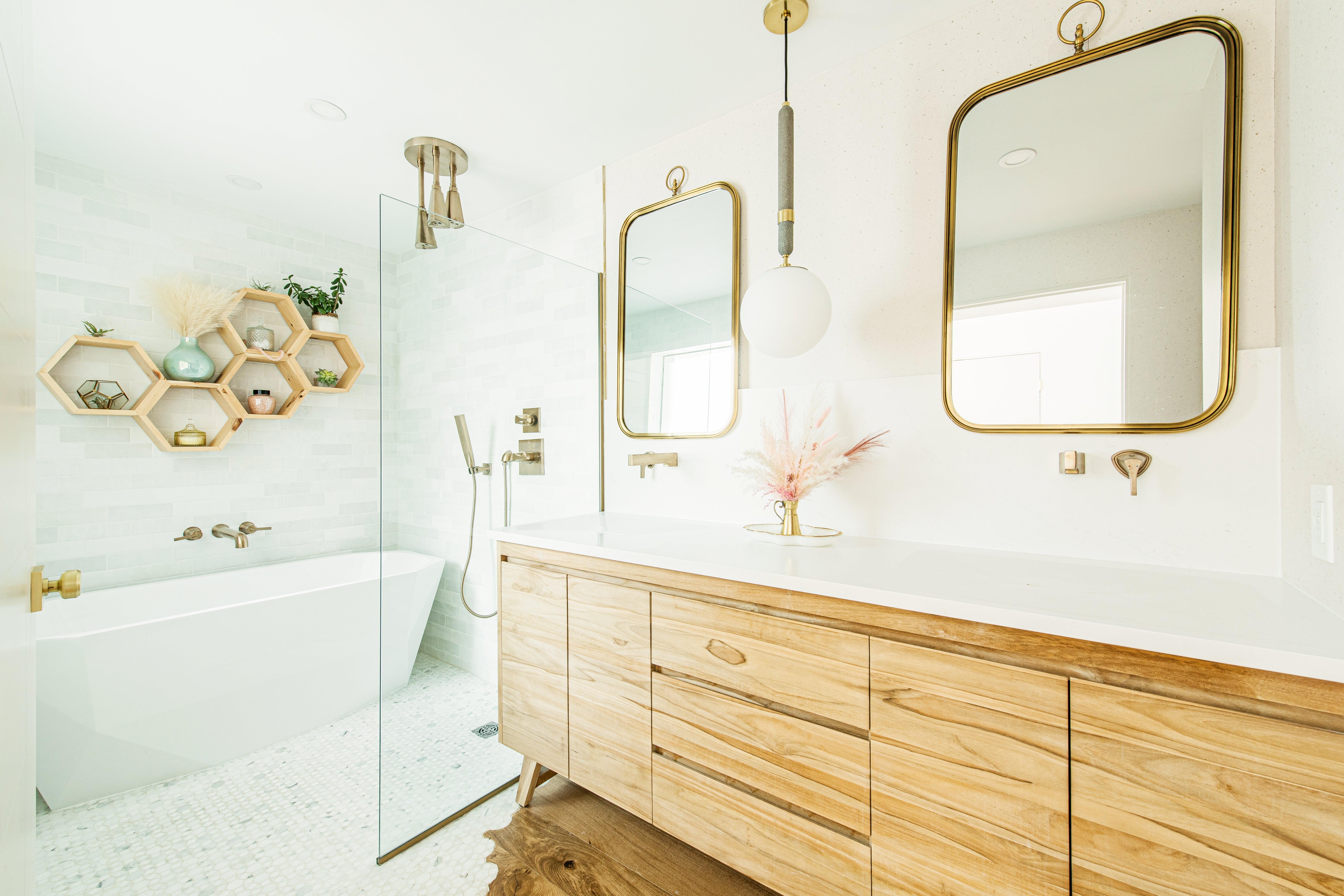 Brielle 1 Pendant | AGED BRASS