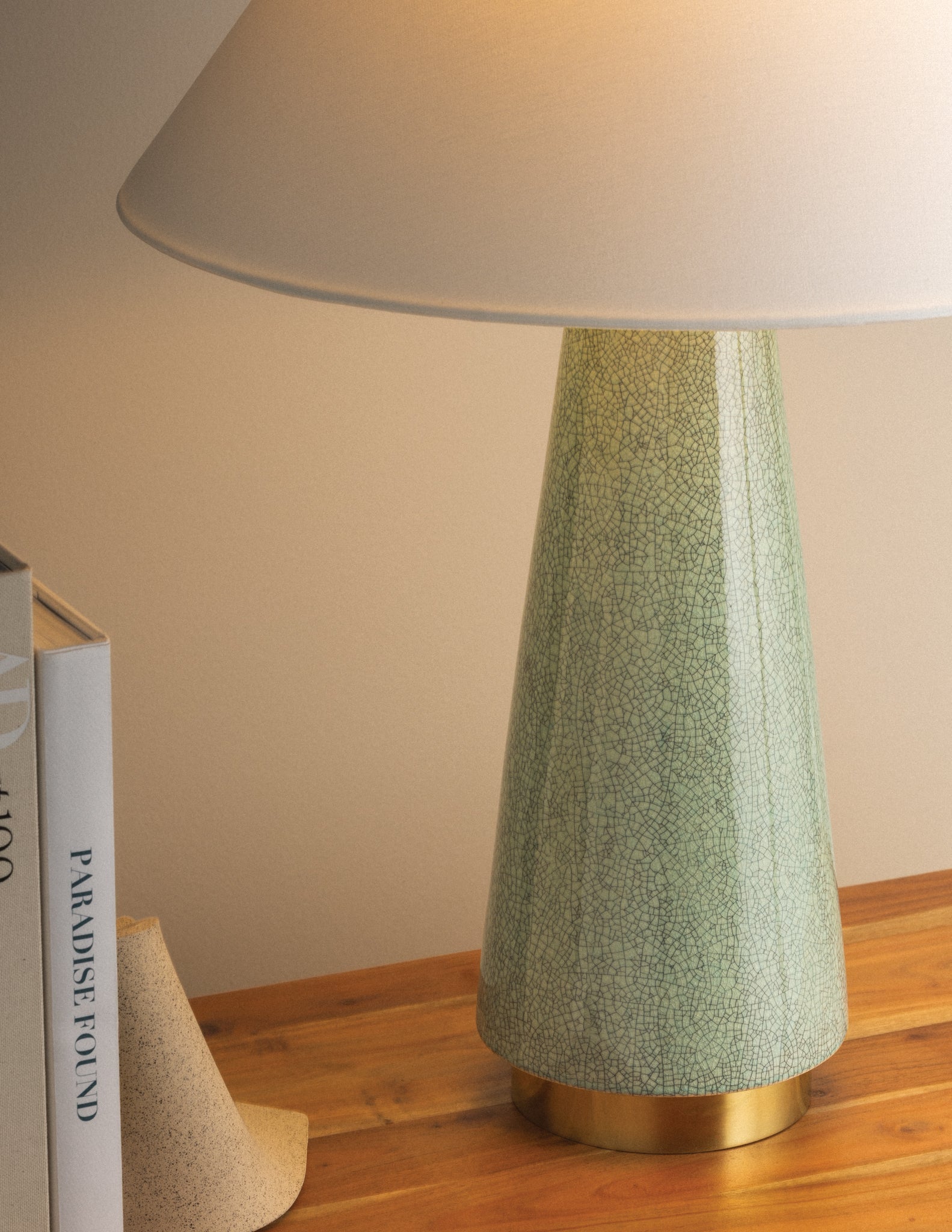 Dalaila Table Lamp