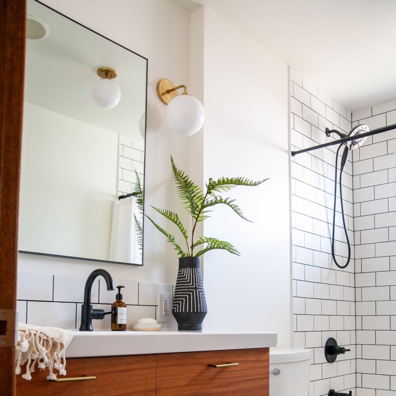 Stella 1 Wall Sconce | AGED BRASS