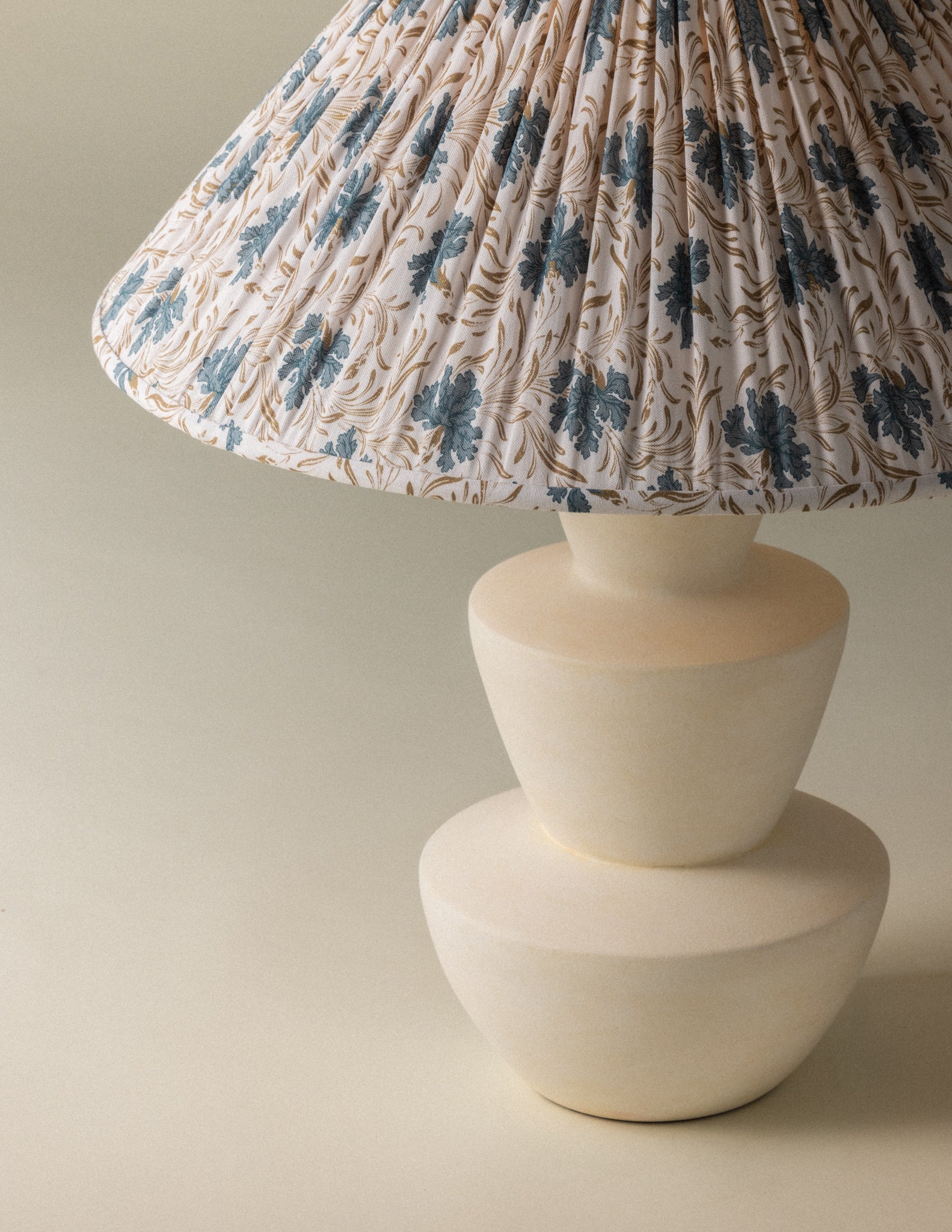 Kamas Table Lamp With Bloom Slate Shade