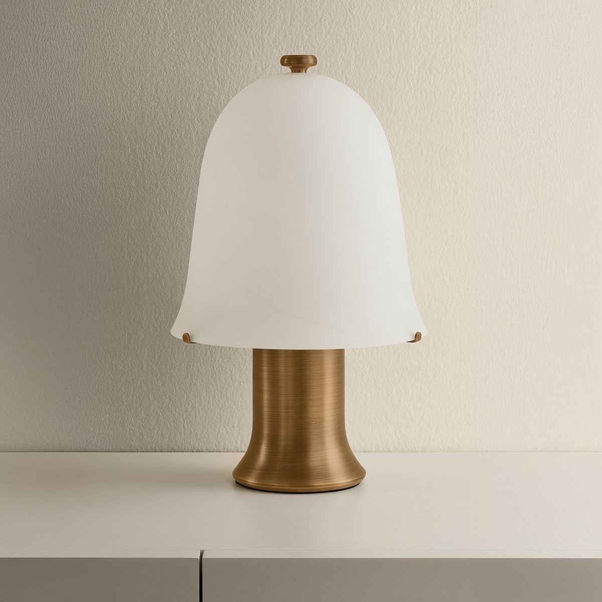 Kipps Rechargeable Table Lamp
