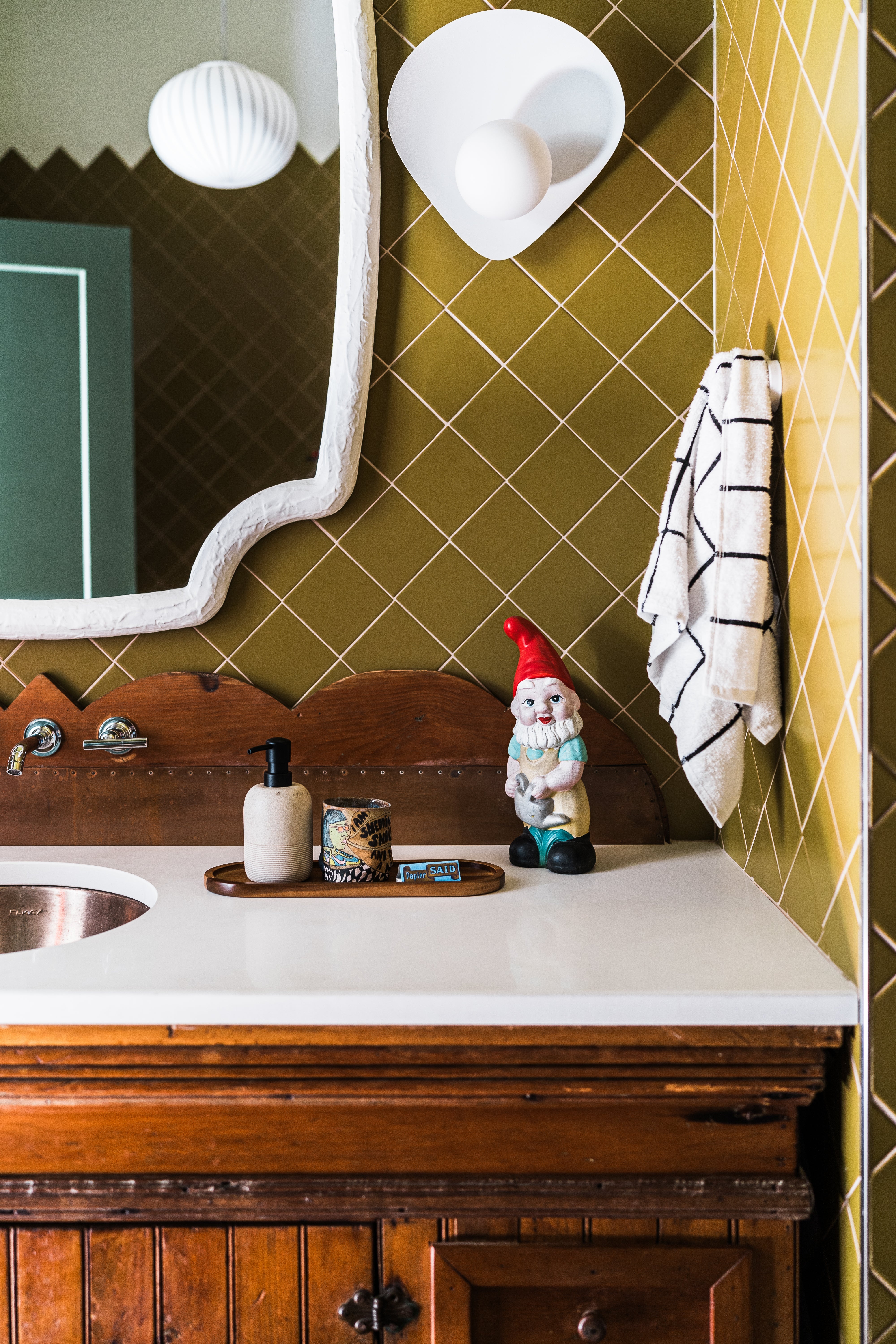 Leni Wall Sconce