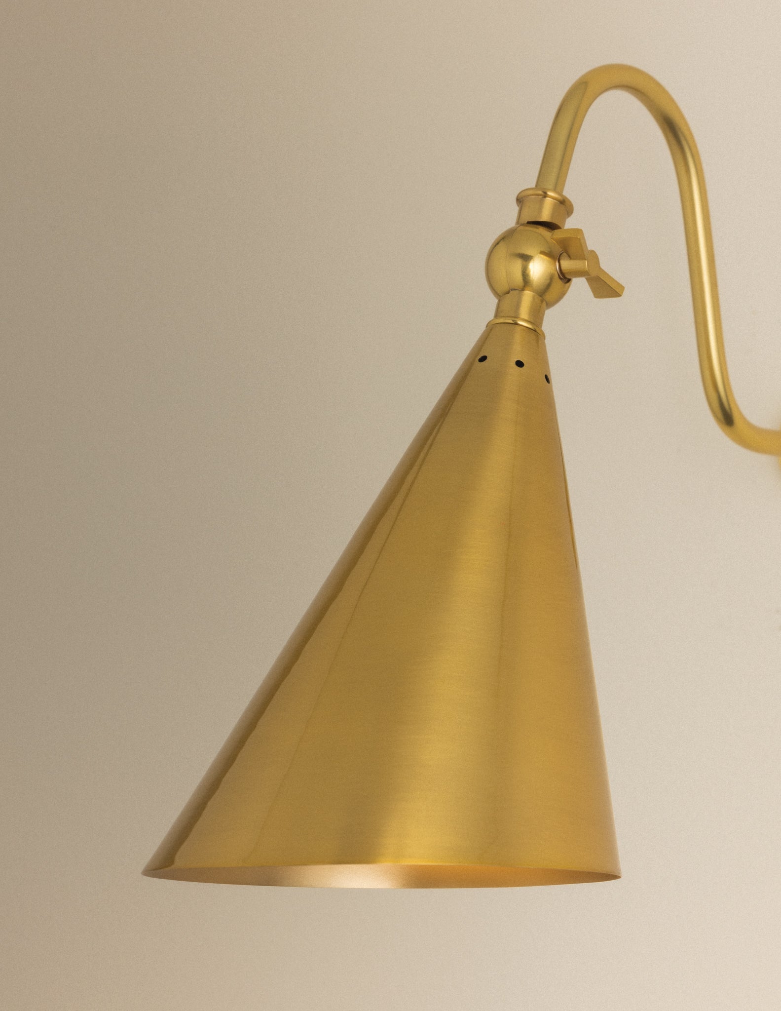 Lupe Rechargeable Wall Sconce