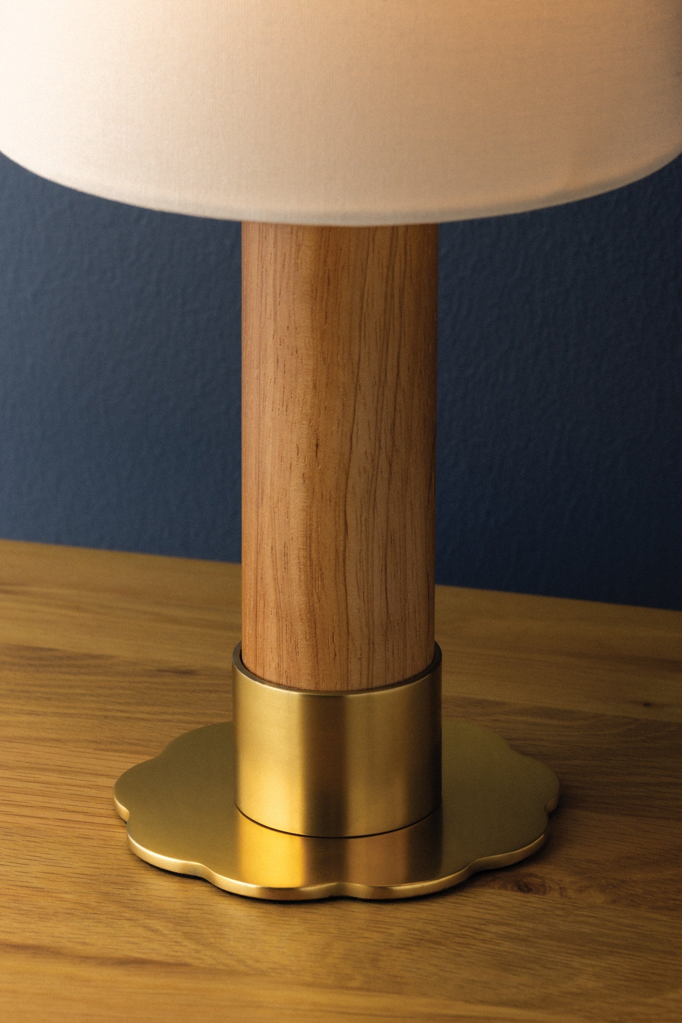 Meadowbrook Rechargeable Table Lamp