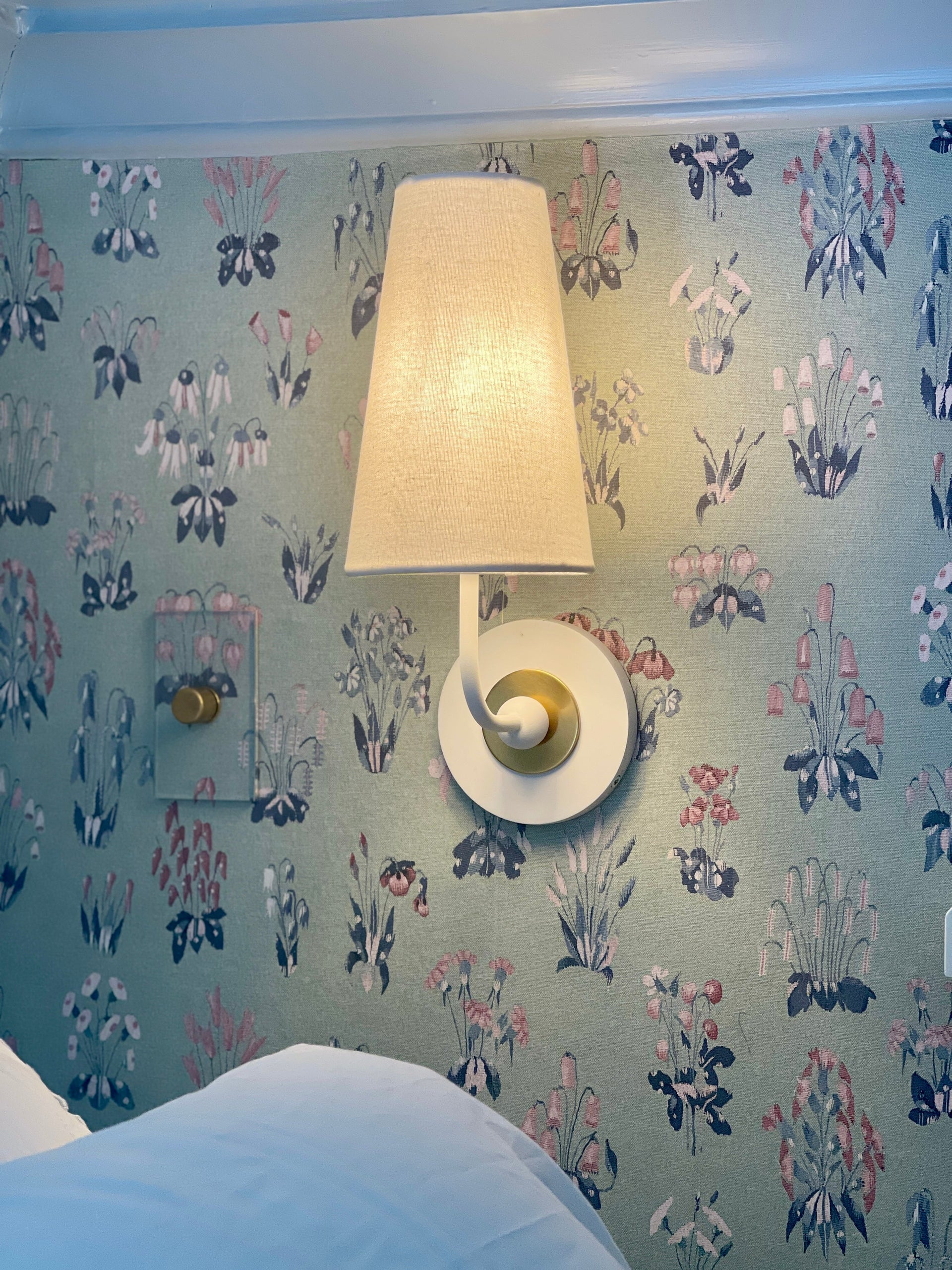 Merri Wall Sconce