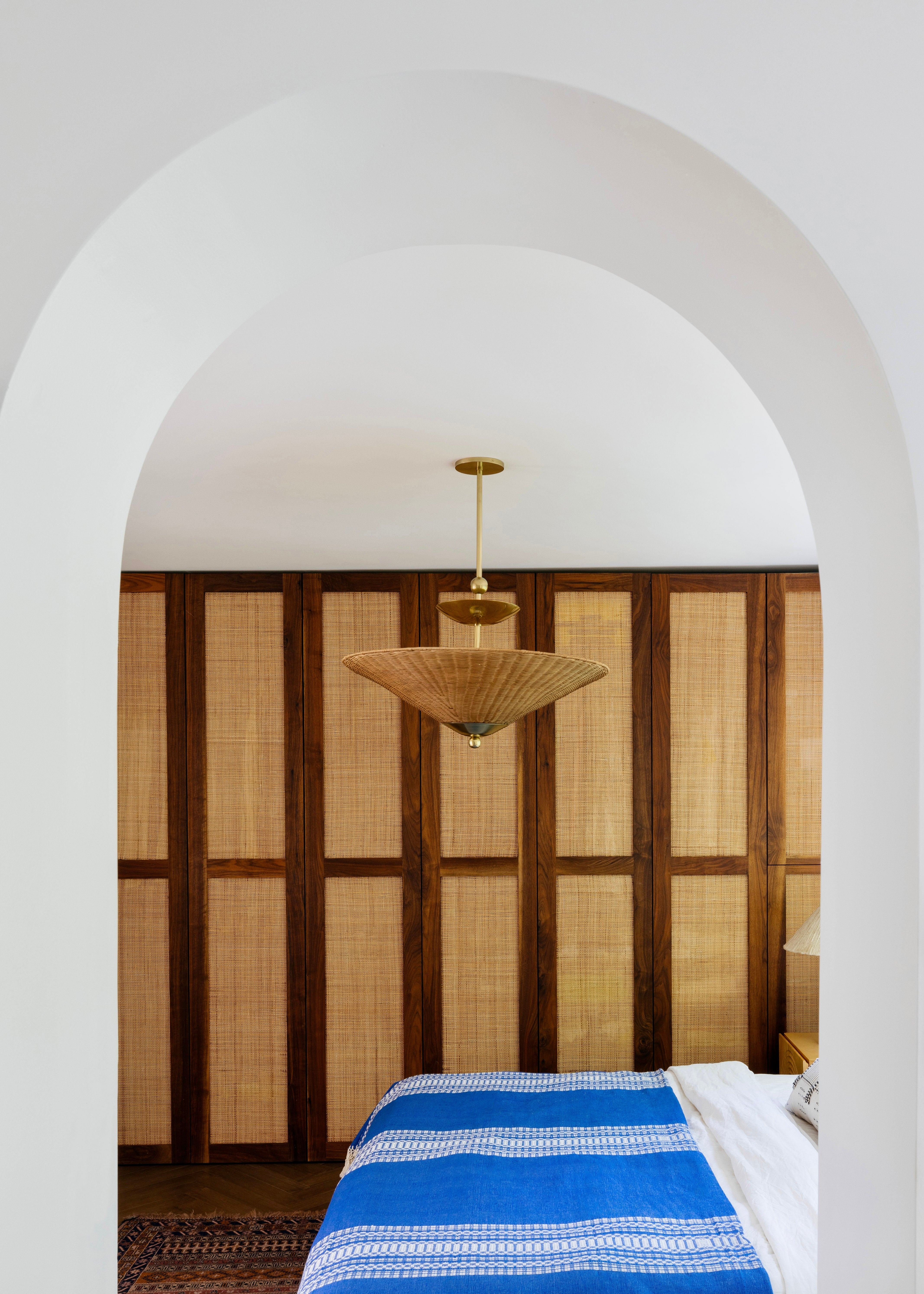 Perilla 1 Pendant | AGED BRASS