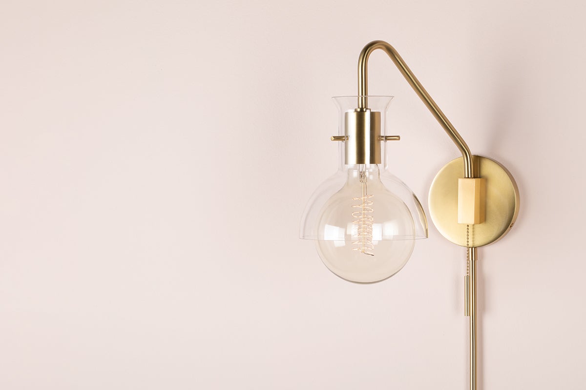 Riley Plug-In Sconce