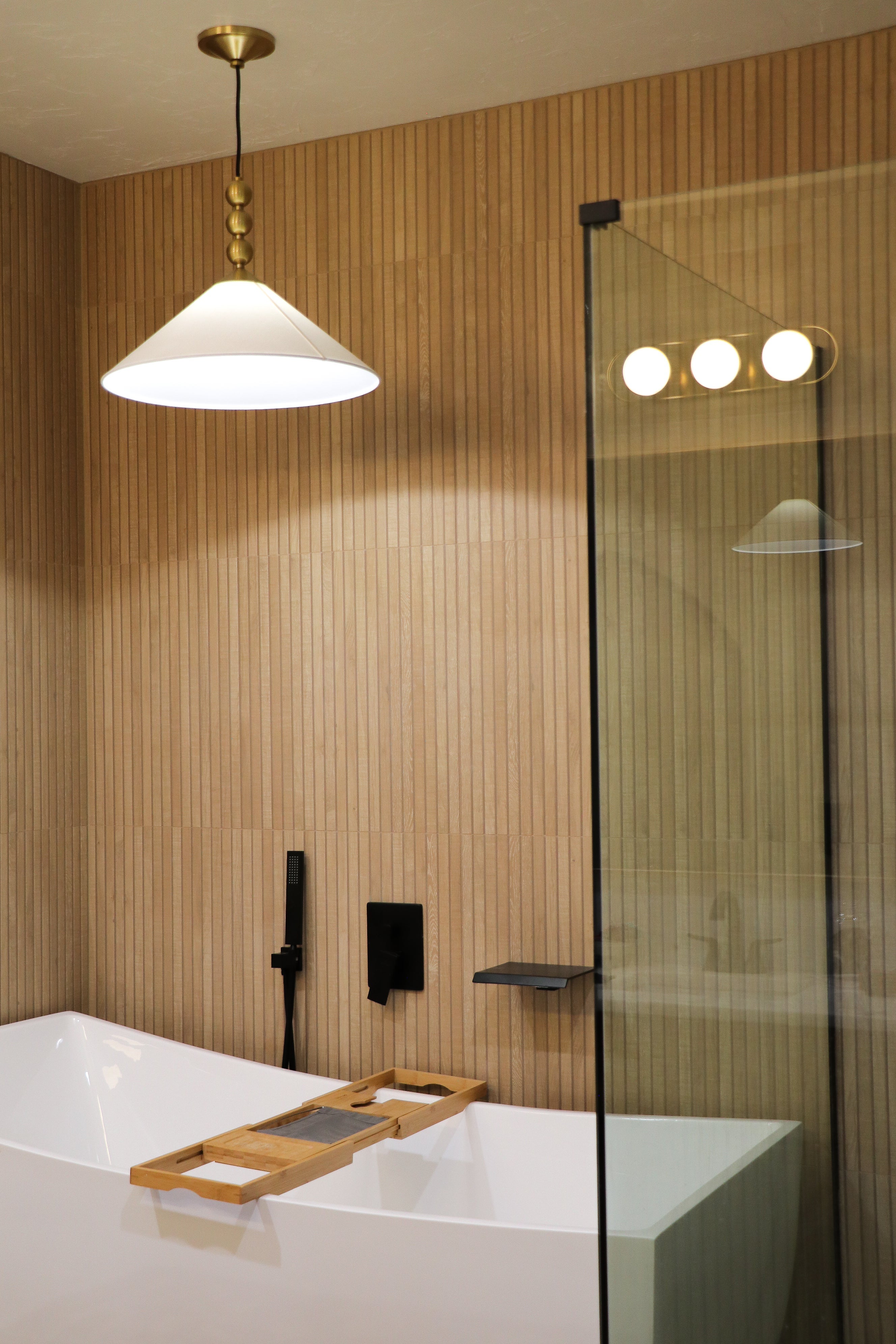 Amy 3 Bath and Vanity | AGED BRASS