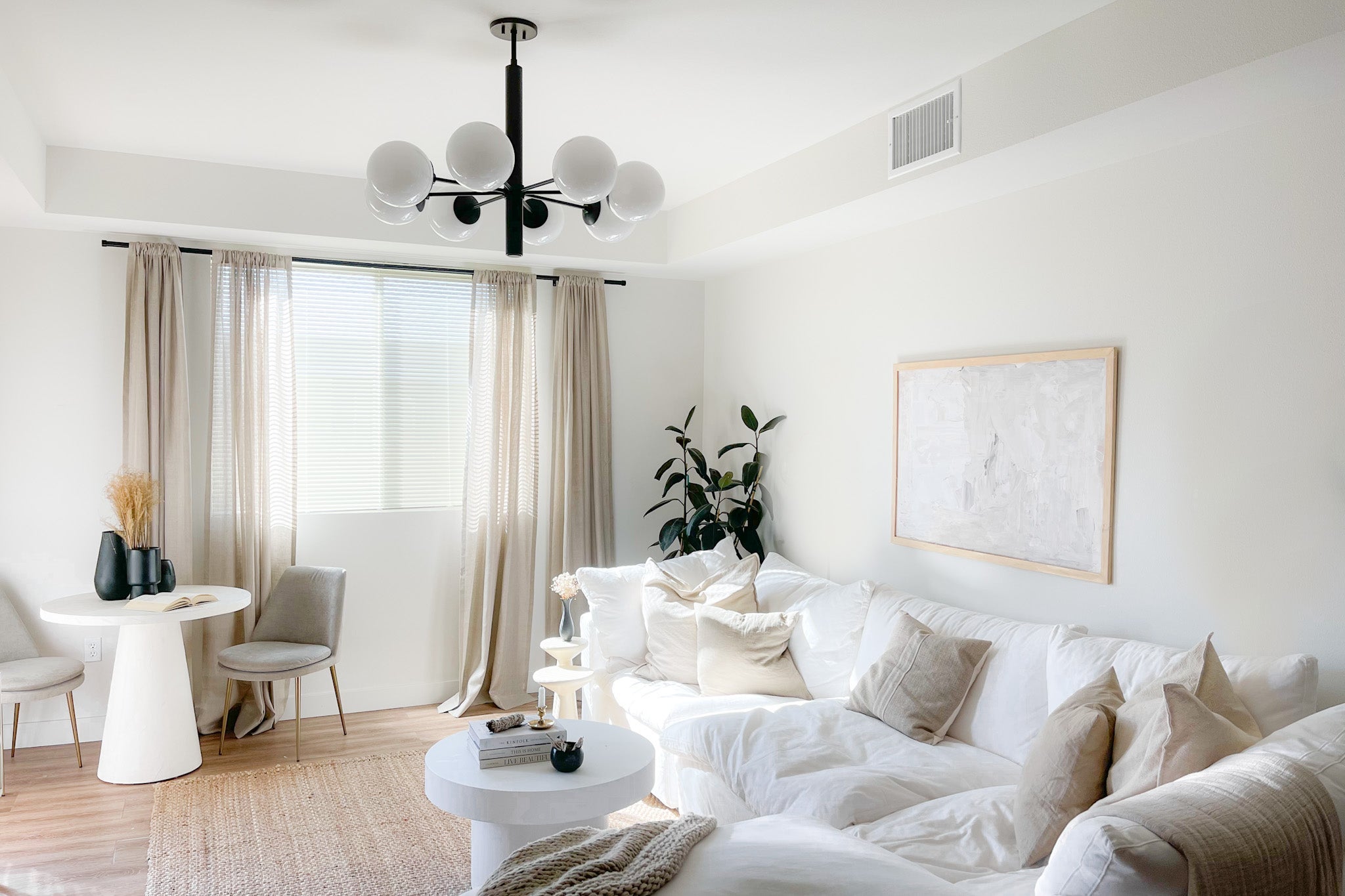Stella 8 Chandelier | OLD BRONZE